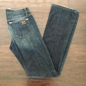 Joe’s Jeans in fit Honey
